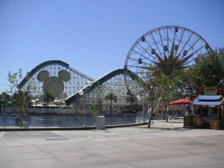 paradise pier