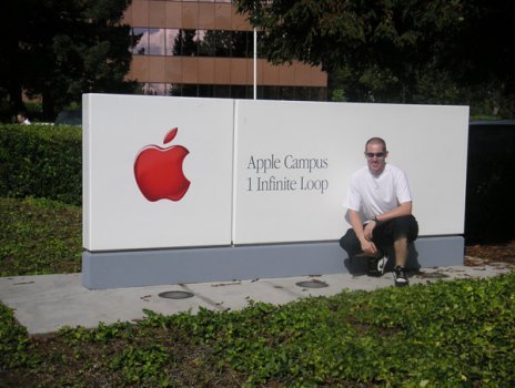 chris apple campus